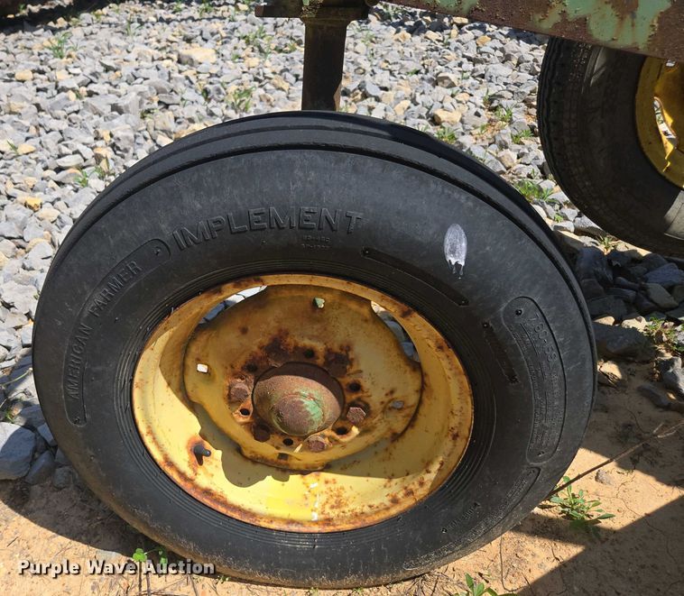 image for item DW1922 John Deere 2350-24 six bottom plow