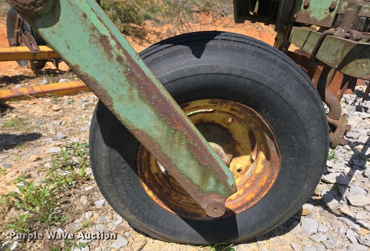 image for item DW1922 John Deere 2350-24 six bottom plow