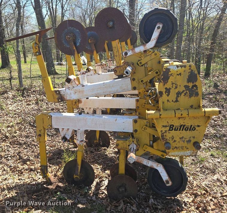 image for item DW1923 Buffalo row crop cultivator
