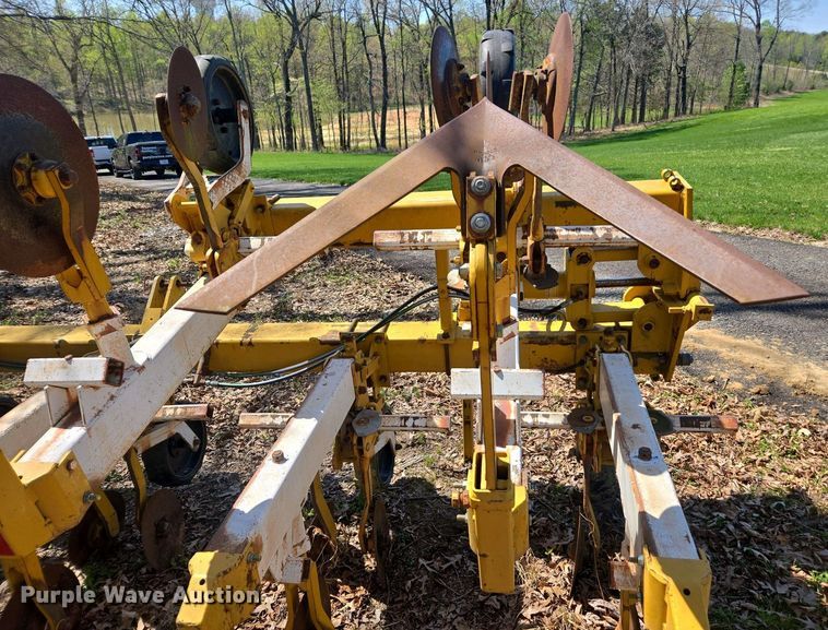 image for item DW1923 Buffalo row crop cultivator
