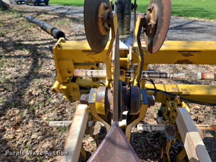 image for item DW1923 Buffalo row crop cultivator