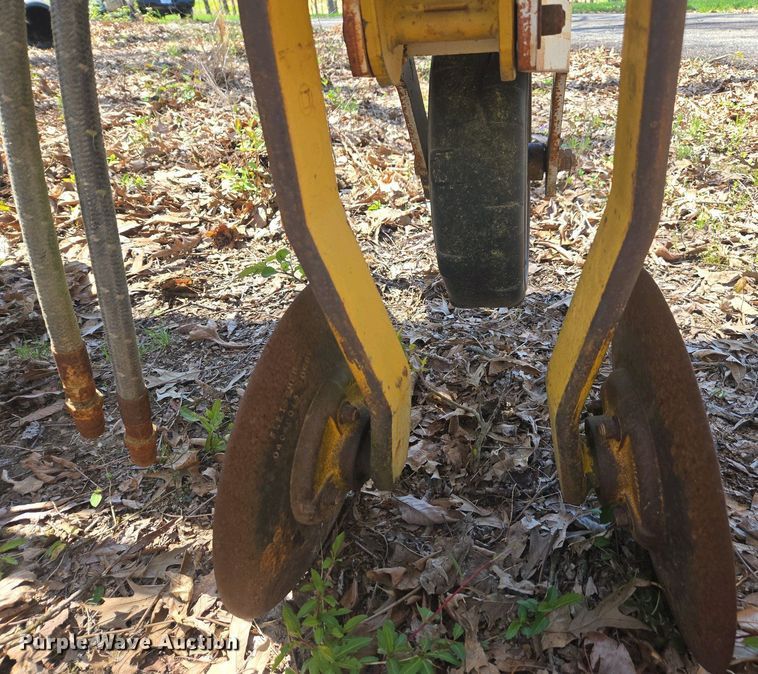 image for item DW1923 Buffalo row crop cultivator