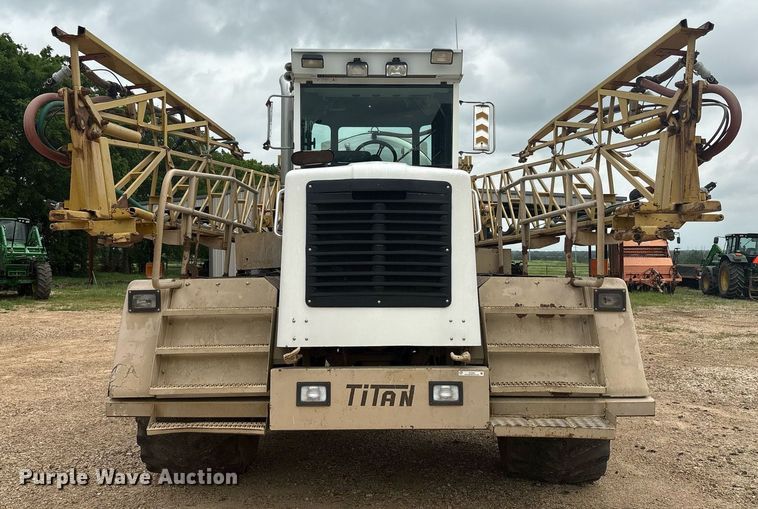 image for item DY2463 Tyler Titan 4330 sprayer