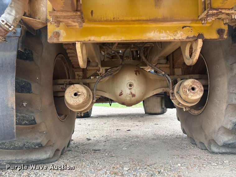 image for item DY2463 Tyler Titan 4330 sprayer