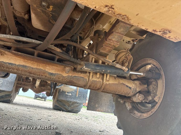 image for item DY2463 Tyler Titan 4330 sprayer