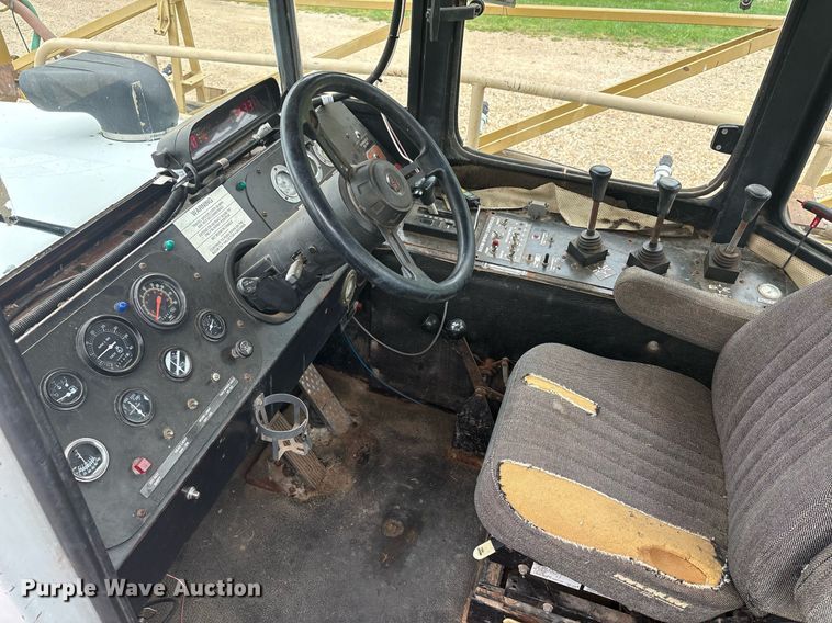 image for item DY2463 Tyler Titan 4330 sprayer