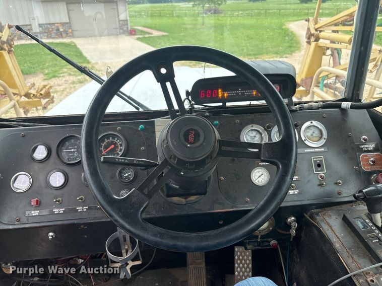 image for item DY2463 Tyler Titan 4330 sprayer