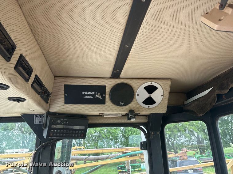 image for item DY2463 Tyler Titan 4330 sprayer