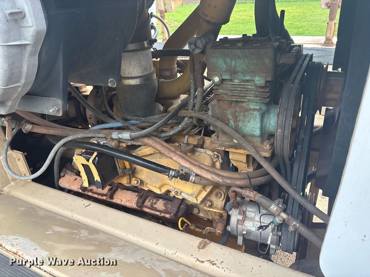 image for item DY2463 Tyler Titan 4330 sprayer