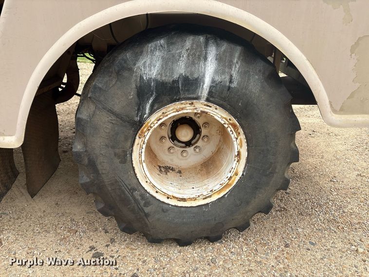 image for item DY2463 Tyler Titan 4330 sprayer