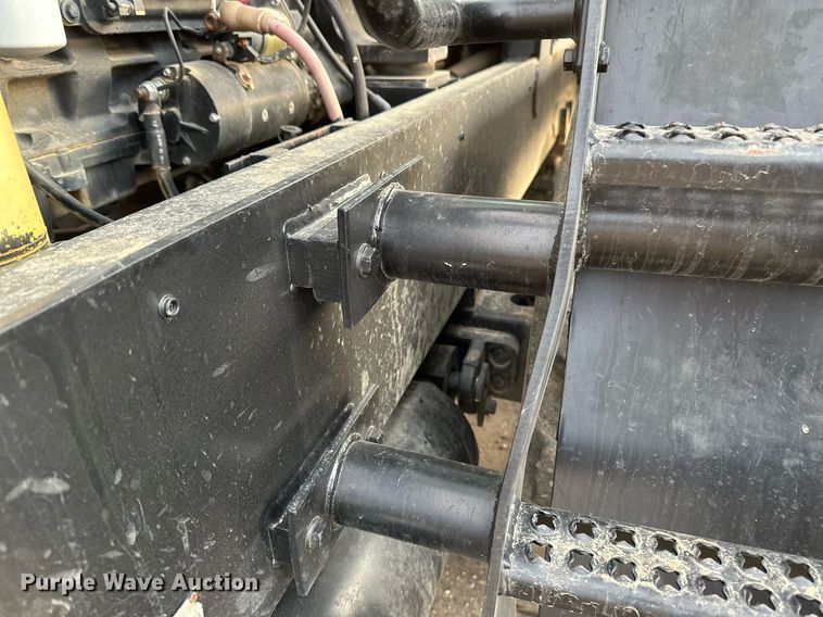 image for item EC2373 1994 Caterpillar  Challenger 85C  tractor