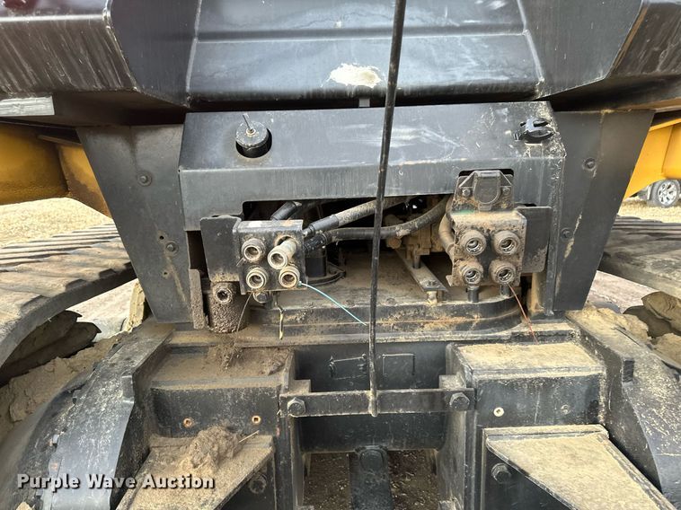 image for item EC2373 1994 Caterpillar  Challenger 85C  tractor