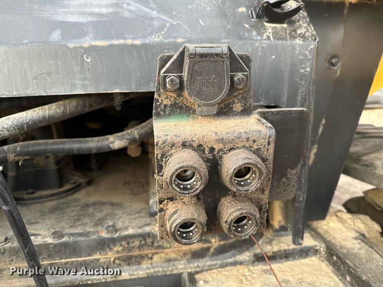 image for item EC2373 1994 Caterpillar  Challenger 85C  tractor