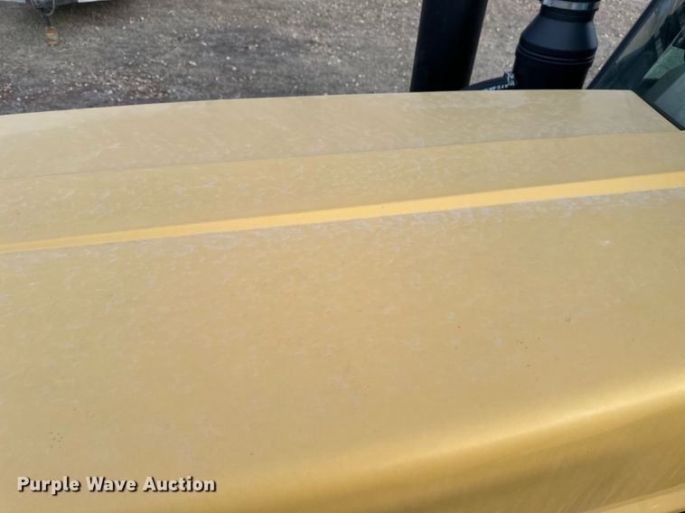 image for item EC2373 1994 Caterpillar  Challenger 85C  tractor