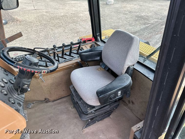 image for item EC2373 1994 Caterpillar  Challenger 85C  tractor