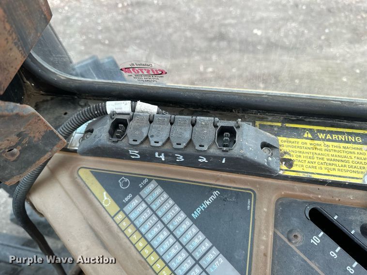 image for item EC2373 1994 Caterpillar  Challenger 85C  tractor