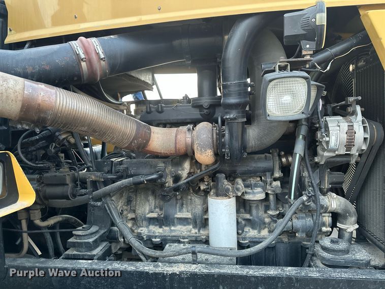 image for item EC2373 1994 Caterpillar  Challenger 85C  tractor