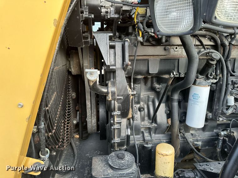 image for item EC2373 1994 Caterpillar  Challenger 85C  tractor