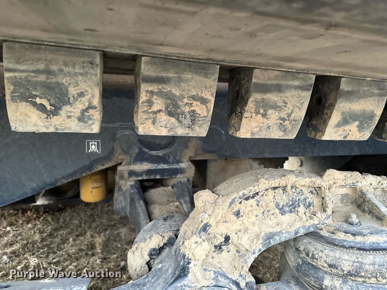 image for item EC2373 1994 Caterpillar  Challenger 85C  tractor