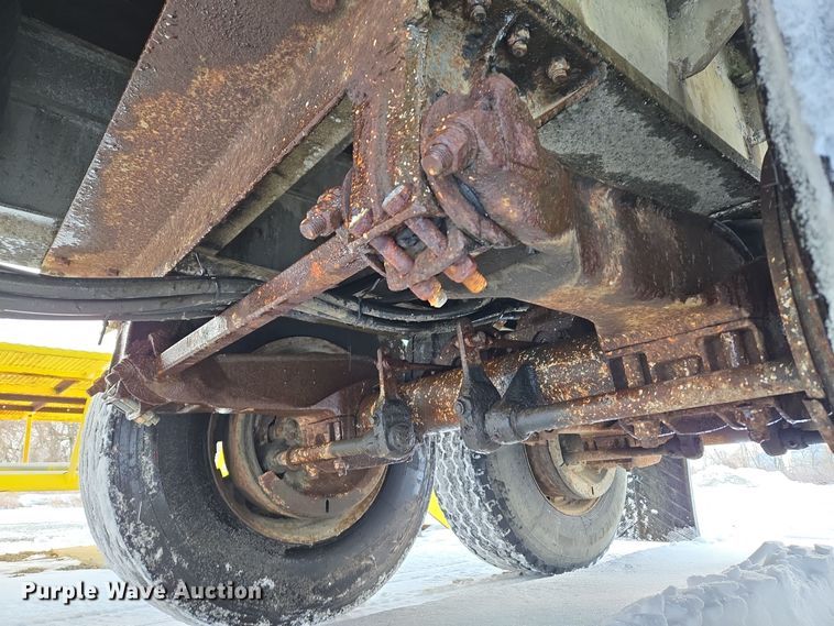 image for item EC3947 1967 Raven flatbed trailer