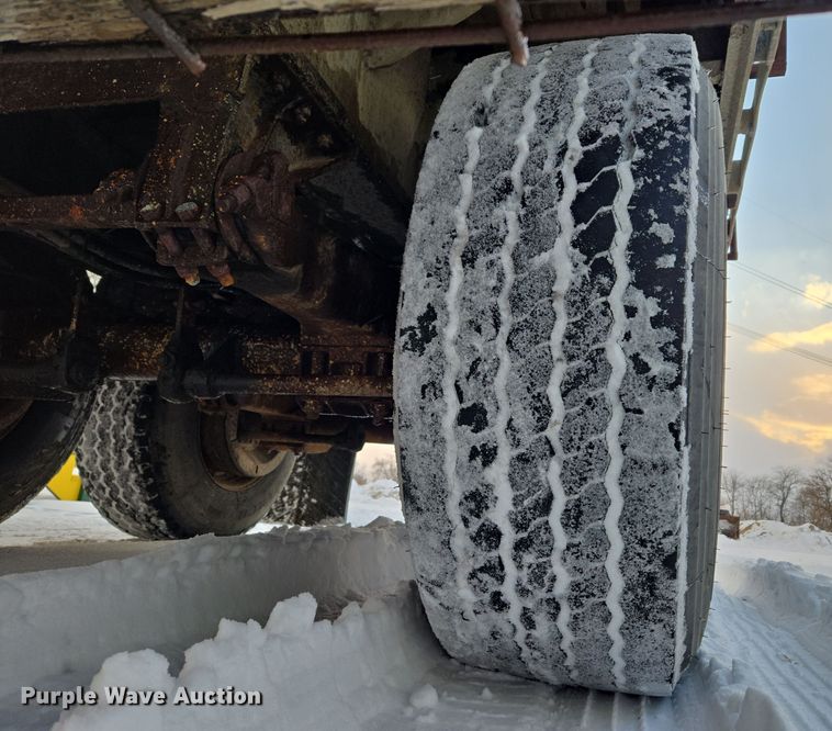 image for item EC3947 1967 Raven flatbed trailer