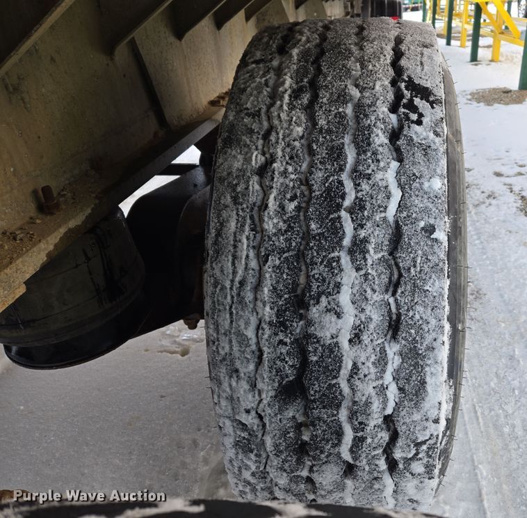 image for item EC3947 1967 Raven flatbed trailer