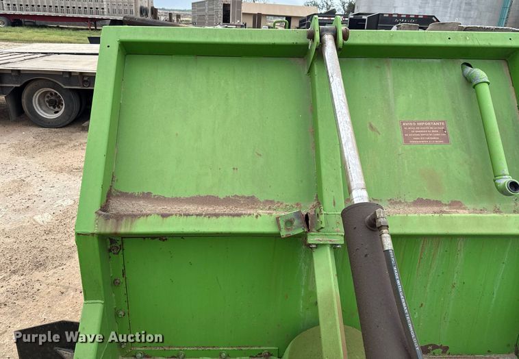 image for item ED5583 FML MR8P compost turner