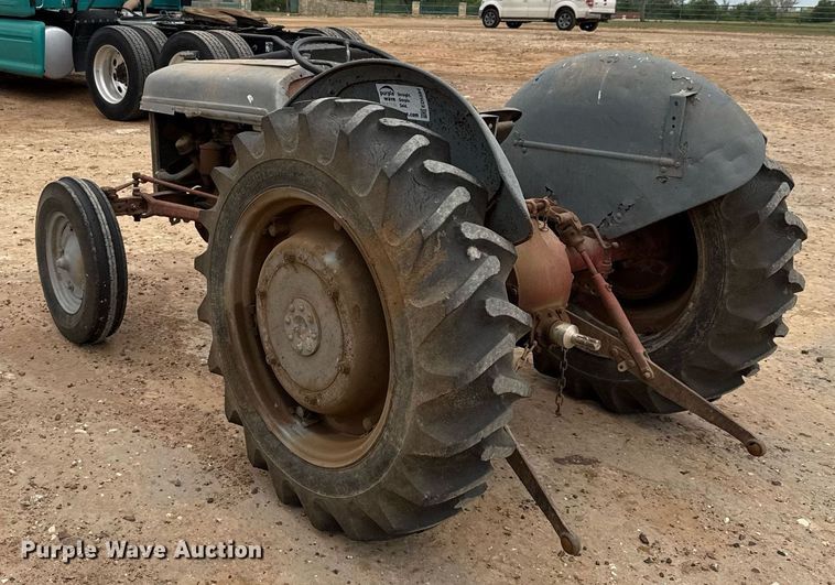 image for item ED5584 Ford 2N tractor