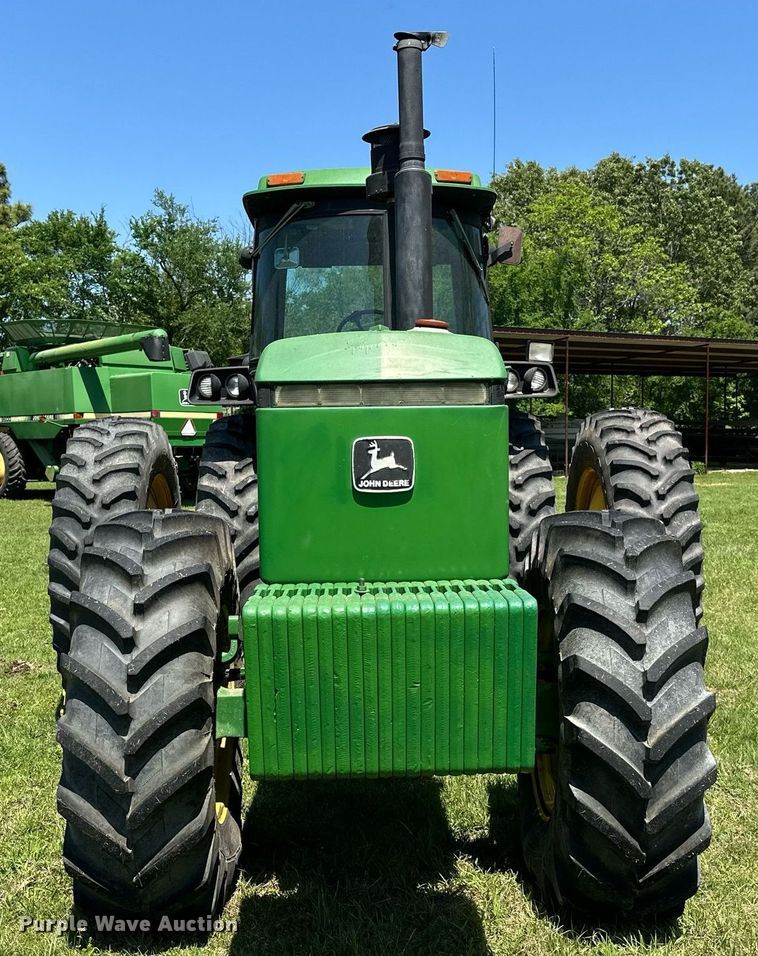 image for item EF2994 1984 John Deere 4850 MFWD tractor