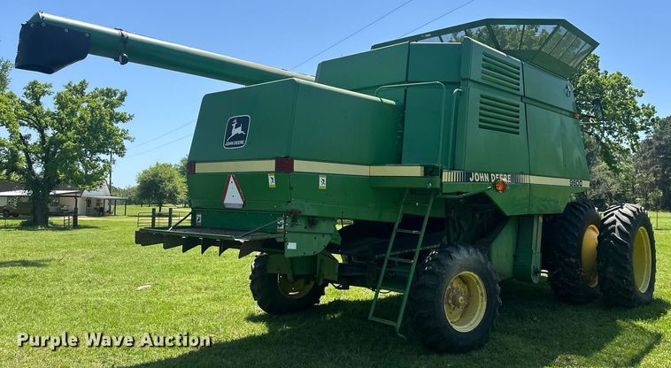 image for item EF2995 1994 John Deere 9600 combine