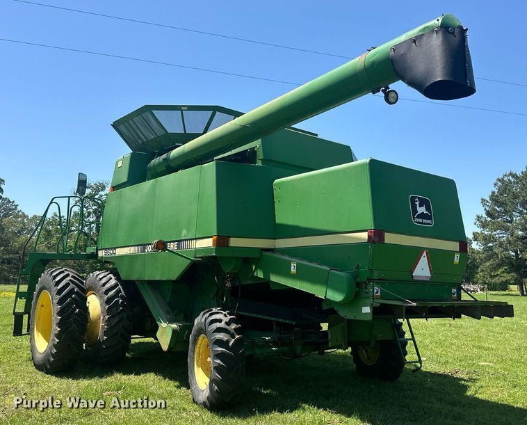 image for item EF2995 1994 John Deere 9600 combine