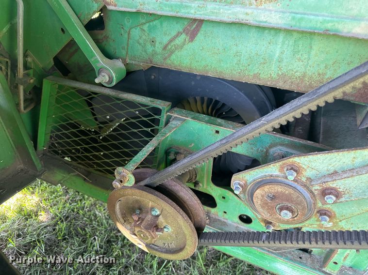 image for item EF2995 1994 John Deere 9600 combine