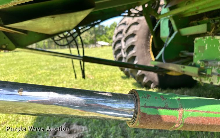 image for item EF2995 1994 John Deere 9600 combine