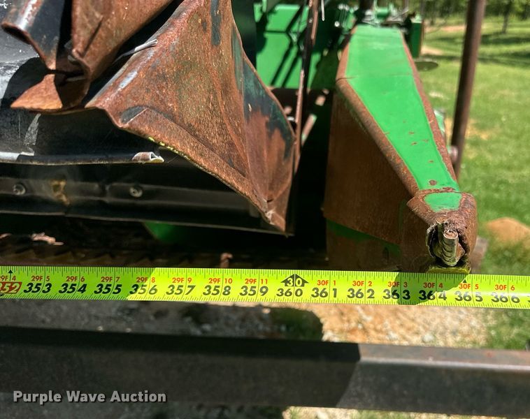 image for item EF2995 1994 John Deere 9600 combine