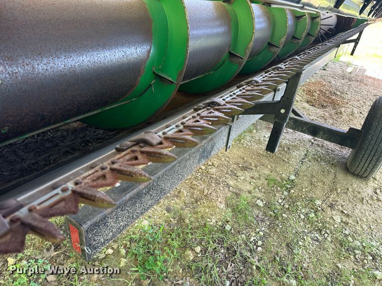 image for item EF2995 1994 John Deere 9600 combine