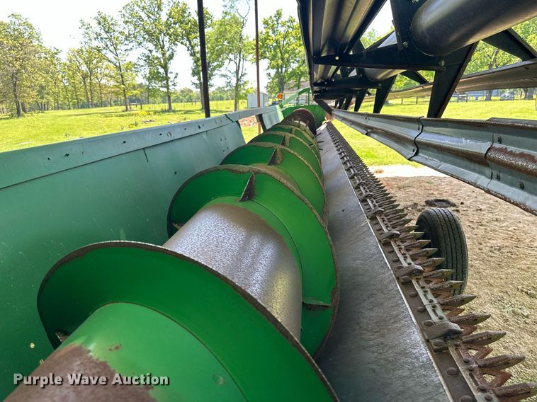 image for item EF2995 1994 John Deere 9600 combine