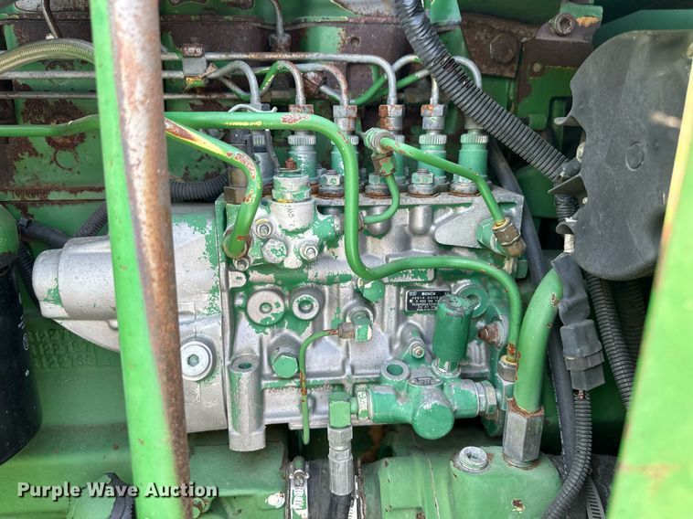 image for item EF2995 1994 John Deere 9600 combine