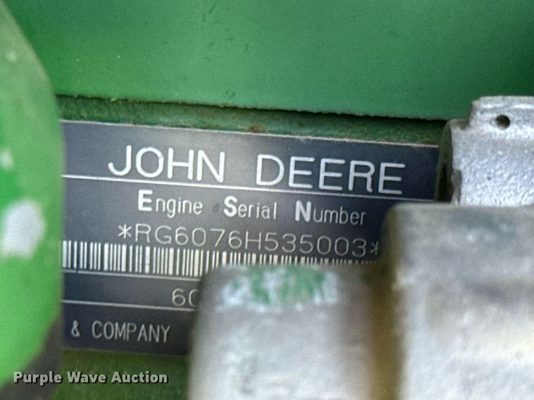 image for item EF2995 1994 John Deere 9600 combine