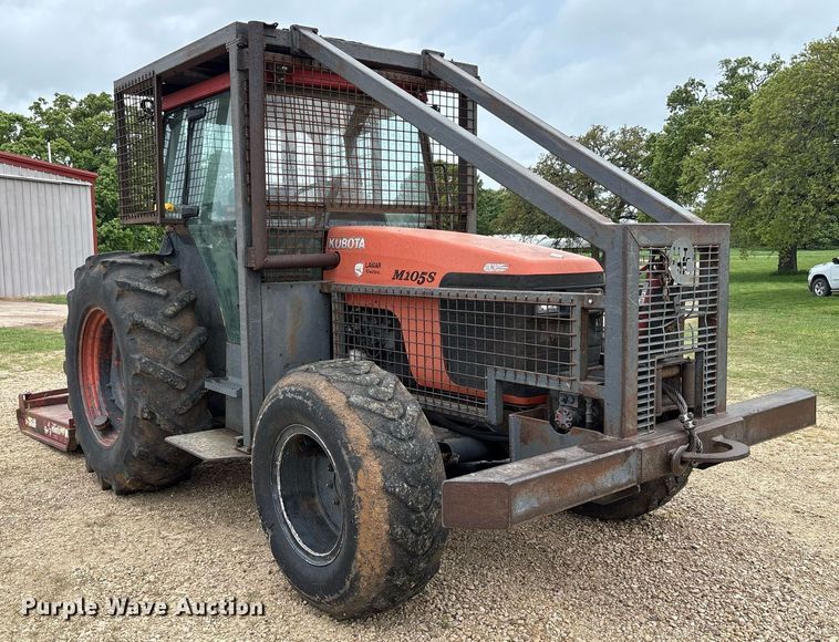 image for item EF3019 Kubota M105S MFWD tractor