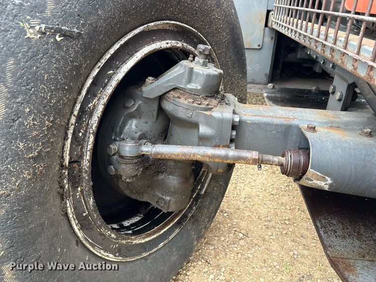 image for item EF3019 Kubota M105S MFWD tractor