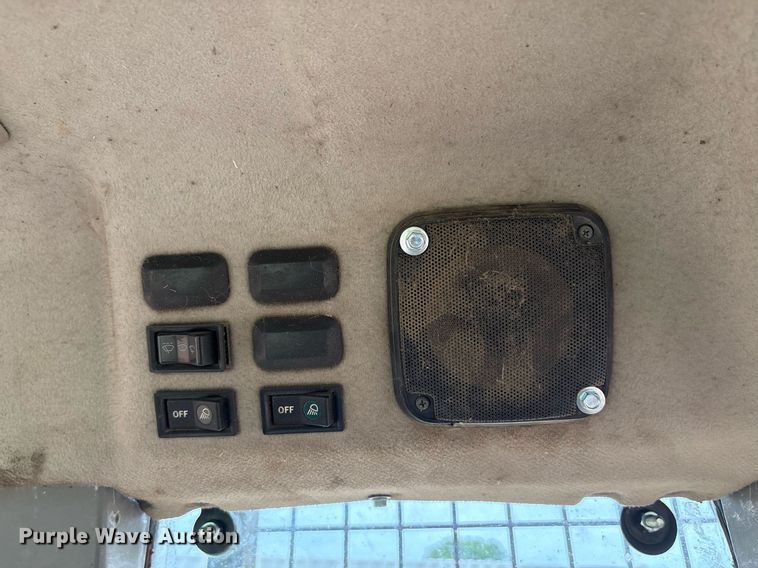 image for item EF3019 Kubota M105S MFWD tractor