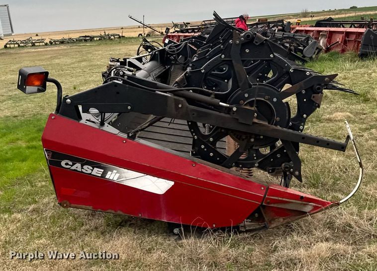image for item EG6263 2005 Case IH 2062 draper head