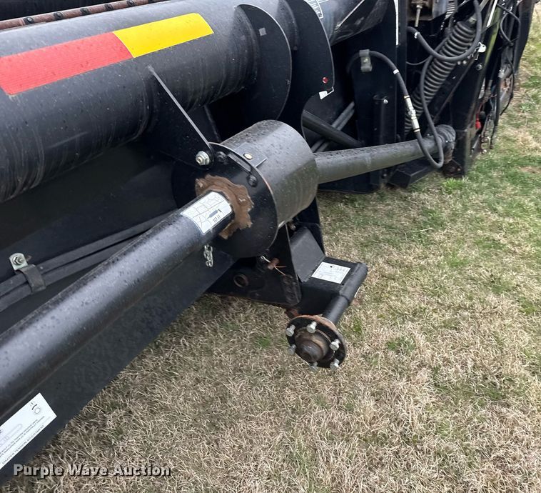 image for item EG6263 2005 Case IH 2062 draper head