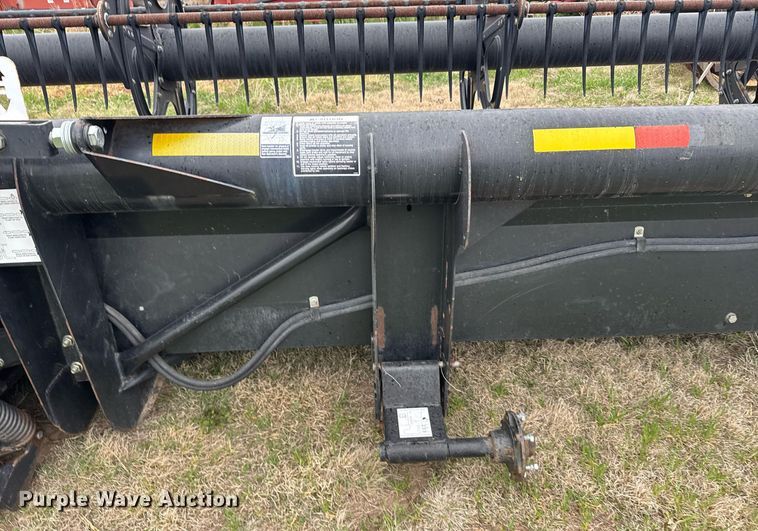 image for item EG6263 2005 Case IH 2062 draper head