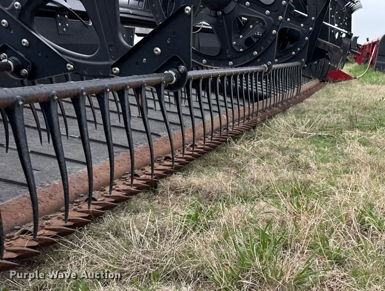 image for item EG6263 2005 Case IH 2062 draper head