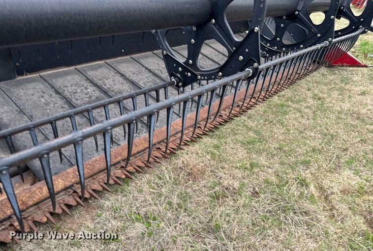 image for item EG6263 2005 Case IH 2062 draper head