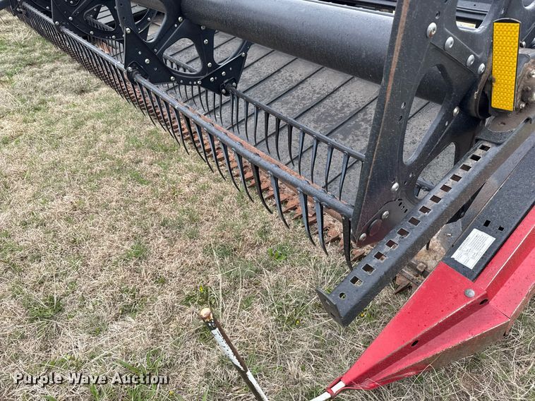 image for item EG6263 2005 Case IH 2062 draper head