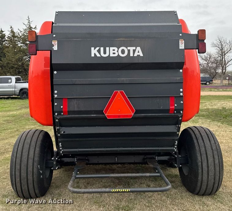 image for item EG6265 2020 Kubota BV4580 round baler