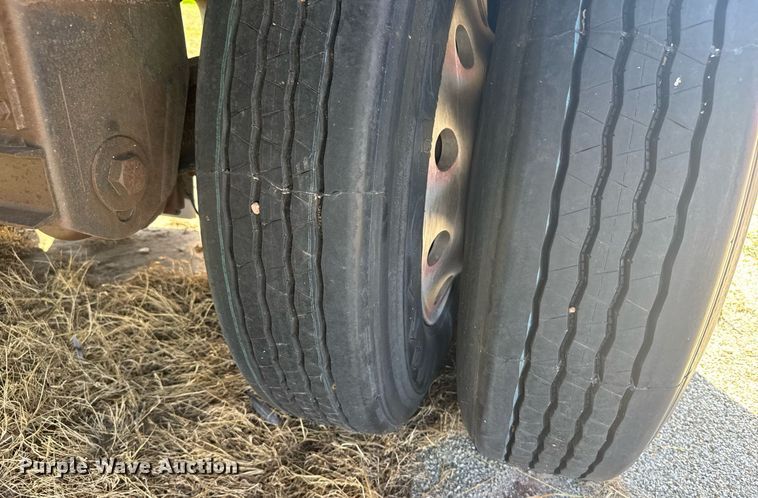 image for item EG6341 2007 Timpte grain trailer