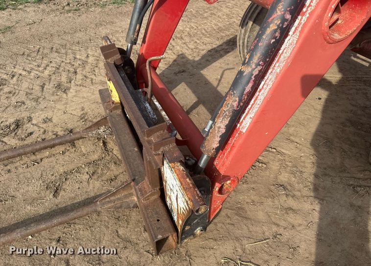 image for item EG6342 1967 International 806 tractor